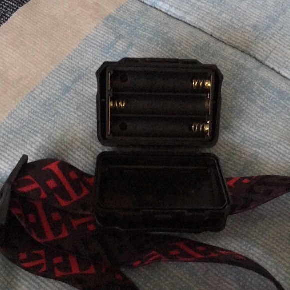 🌺 T-MOBILE TUESDAYS LED Headlamp - Picture 8 of 9